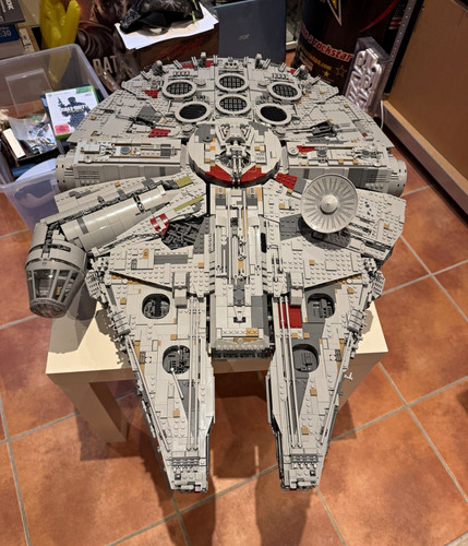 Lego ucs millennium - ucs,