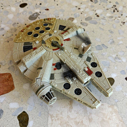 Star wars millennium falcon - millennium,