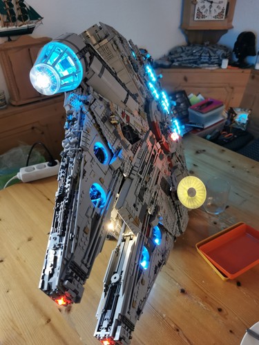 Lego 75192 millenium falcon - millenium,