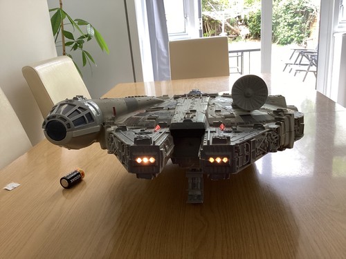 Millenium falcon star wars - star,
